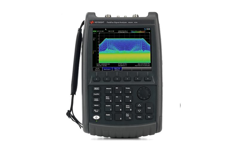 Keysight-N9935B-Front-FieldFoxAnalyzer